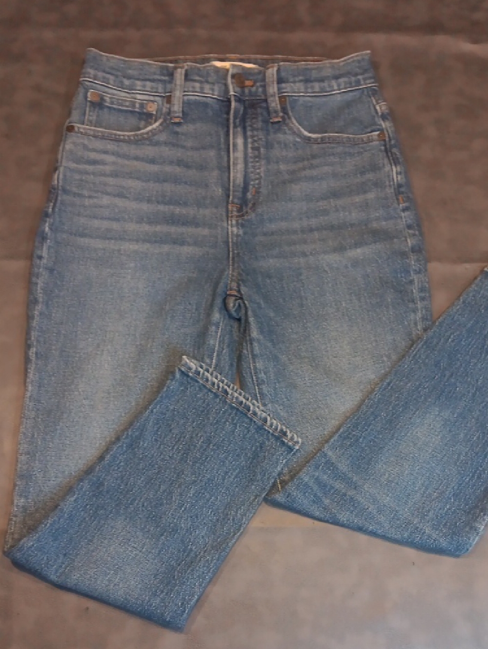 Madewell High-Rise Classic Straight Jeans in Medium Blue Wash